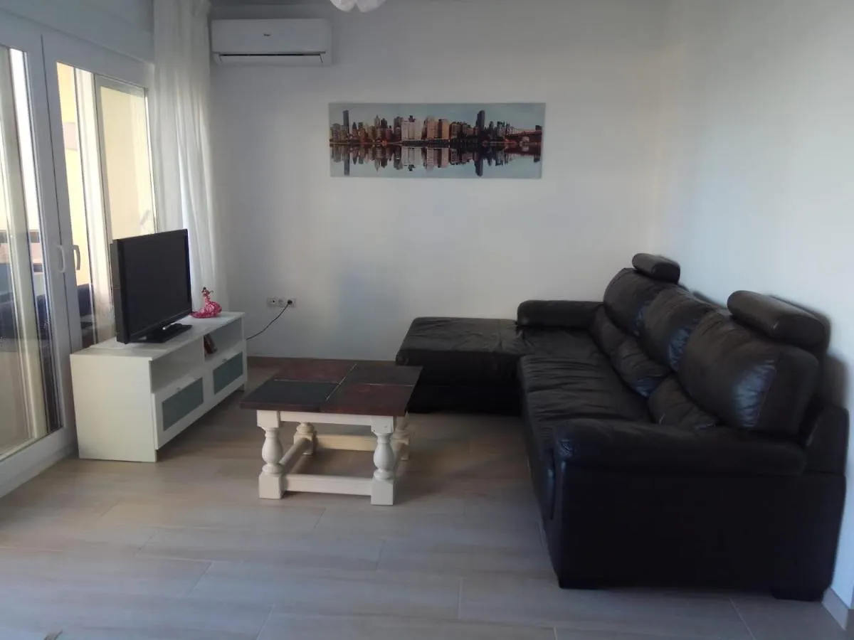 Esplendido Apartamento, Carihuela Edificio El Remo, Primera Linea Torremolinos 0*,  Espagne