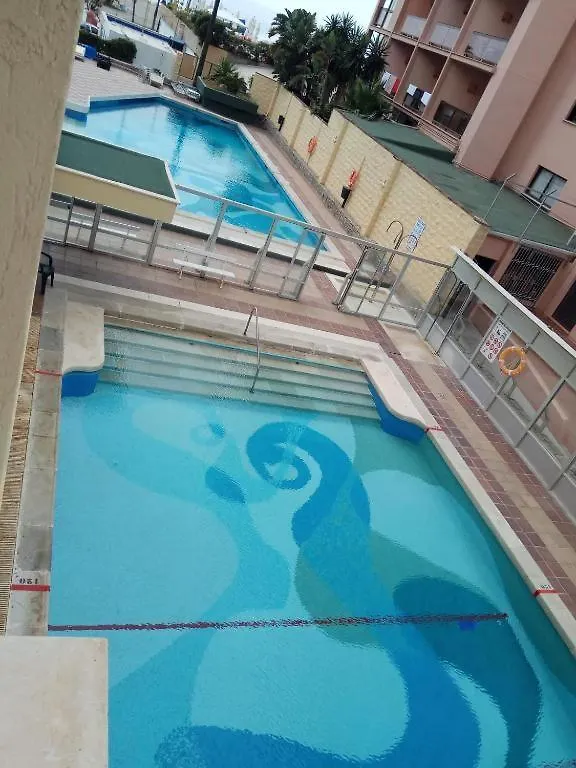 Esplendido Apartamento, Carihuela Edificio El Remo, Primera Linea Torremolinos Espagne