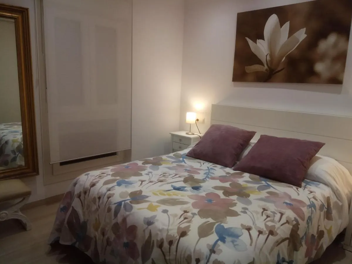Esplendido Apartamento, Carihuela Edificio El Remo, Primera Linea Torremolinos Spagna