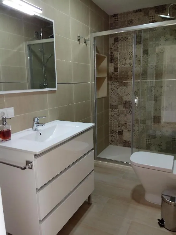 Esplendido Apartamento, Carihuela Edificio El Remo, Primera Linea Torremolinos 0*,