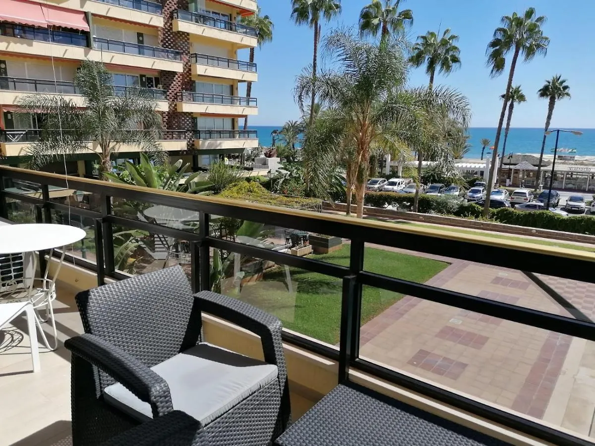 Esplendido Apartamento, Carihuela Edificio El Remo, Primera Linea Torremolinos 0*,